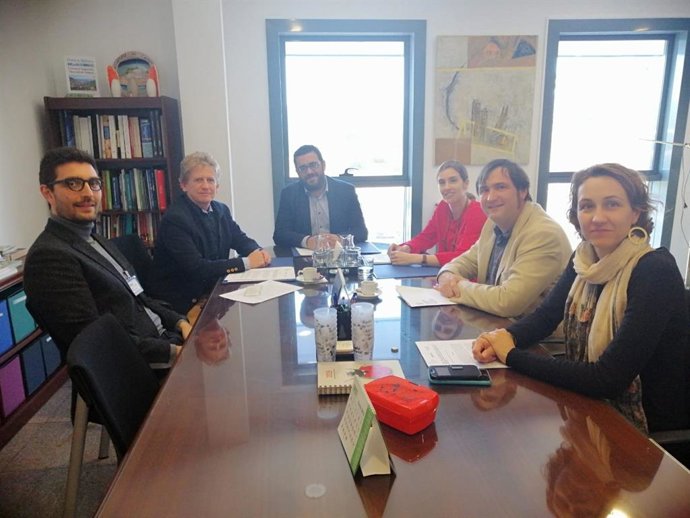 Un Nuevo Convenio Permitirá Mejorar La Gestión De Los Residuos De Pilas Y Acumul