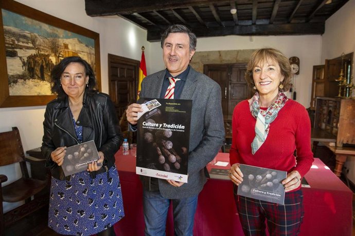 Cultura edita por primera vez una guía con 41 museos y centros etnográficos de C