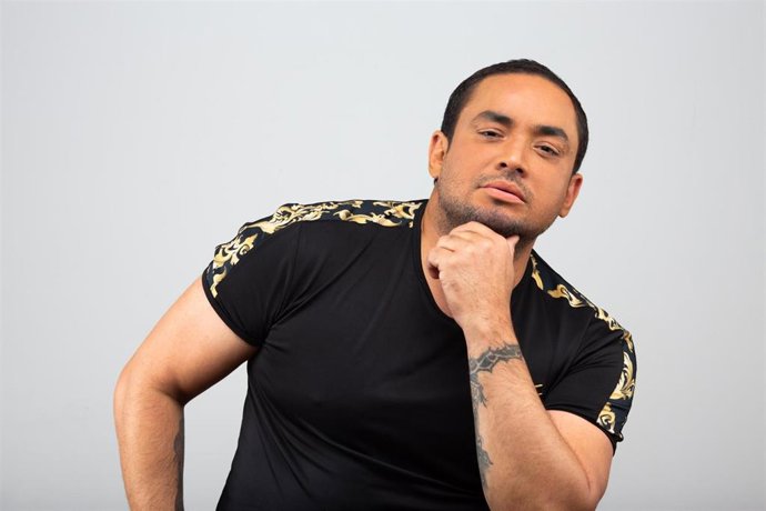 Suspenden conciertos de Manny Manuel en los carnavales de Tenerife tras actuar e