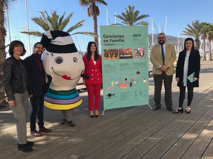 La consejera Miriam Guardiola presentó hoy el ciclo Concierto en Familia  de l