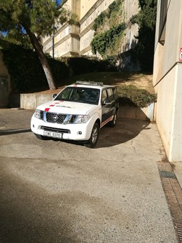Imagen de archivo de un coche de Mossos d'Esquadra en los juzgados de Lleida