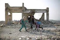 Unas 21.000 personas huyen de los bombardeos del Ejército sirio en la provincia de Idlib