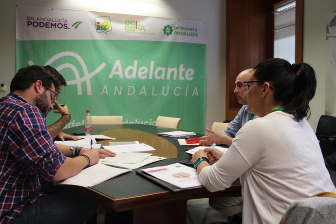 Adelante se reúne con los militares de la Asociación de Tropa y Marinería Españo