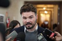 Rufián veu "una mica estrany" que Vox vagi a un debat sense tenir escons i que en canvi no es convidi ERC o el PNB
