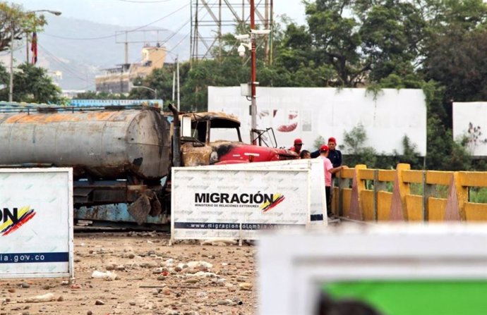 Colombia prolonga durante 24 horas más el cierre de los pasos fronterizos con Ve