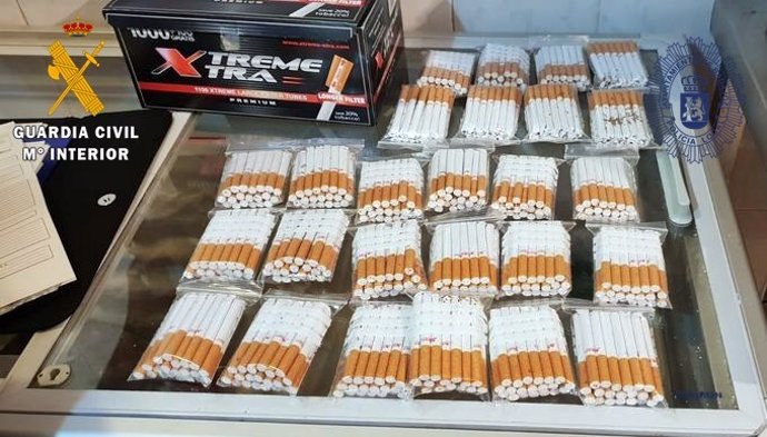 La guardia civil incauta 500 cigarrillos de fabricación casera en Badajoz