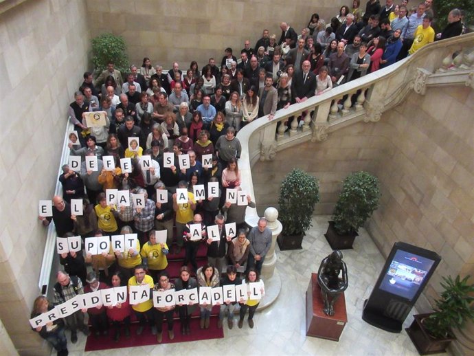 Procés.- Trabajadores y diputados del Parlament protestan por el encarcelamiento