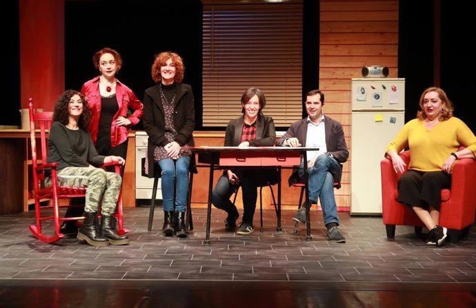 Contraproduccións estrena el jueves en Santiago 'Compañeira de Piso', codirigida