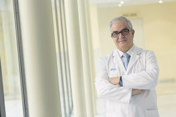 El doctor Rafael García de Sola dirigirá la Cátedra de Innovación en Neurocirugí