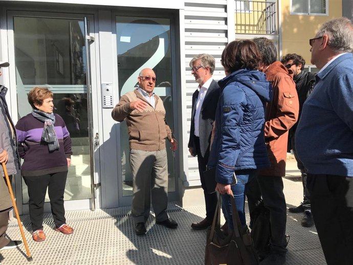 Zaragoza.-El alcalde elogia las mejoras energéticas y de movilidad con la instal