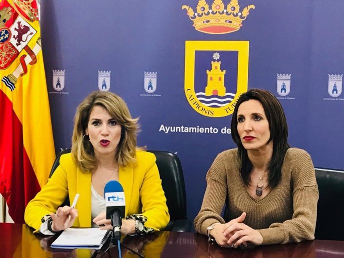 Cádiz.- La Junta traslada a la alcaldesa de Chipiona su "firme compromiso" para 