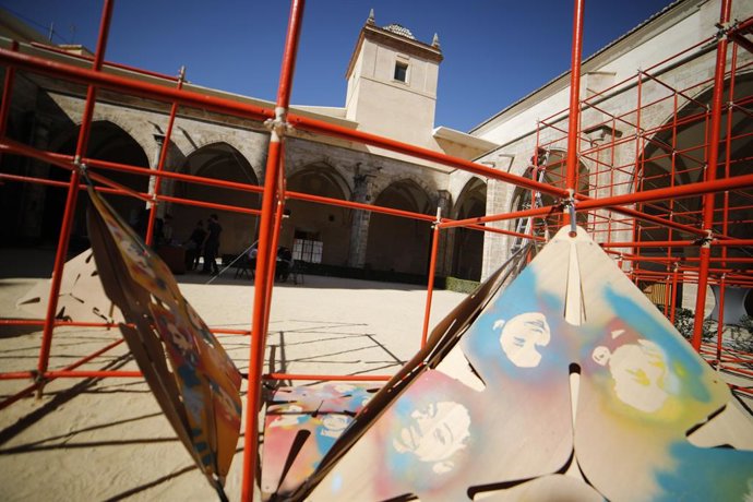 Unos 400 escolares construirán la falla 'MVSEV.M' a través de talleres participa