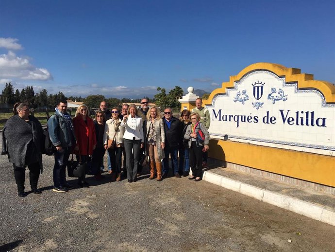 La alcaldesa de Marbella firma la recepción de dos fincas intervenidas a Roca en