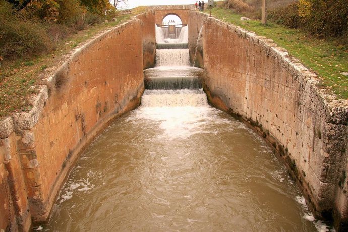 Canal de Castilla (Palencia)