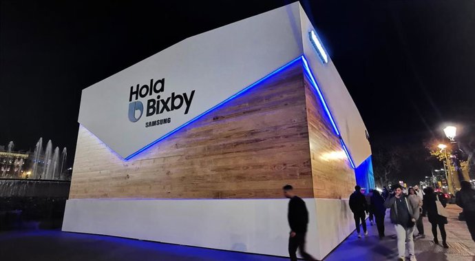 Samsung pone a Bixby a hablar español este MWC y presenta a los usuarios los ben