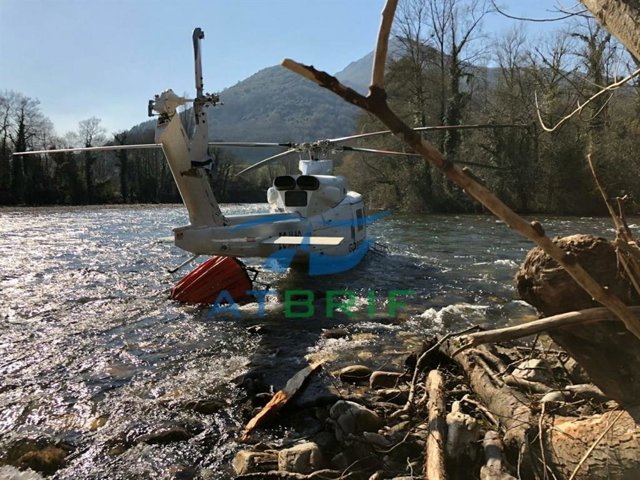 Helicóptero de lucha contra incendios