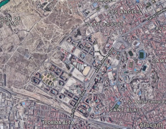 Un niño de ocho años fallece al caerse desde la quinta planta de un edificio del