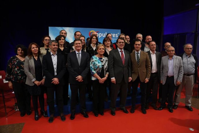 Fernández Mañueco respalda a los candidatos del PP en 26 municipios segovianos