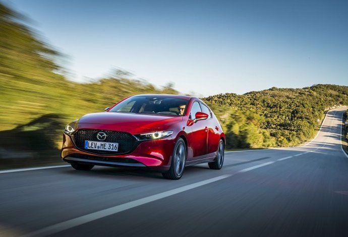 Mazda lanza en España el nuevo Mazda3