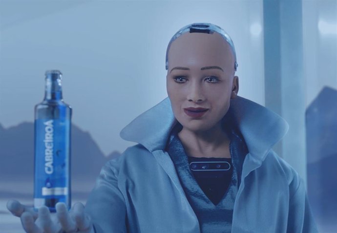 Los robots humanoides se pasan a la publicidad en el Mobile World Congress