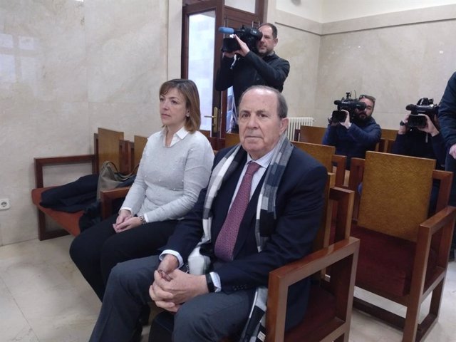 José María Rodríguez y María Luisa Durán en el juicio del caso Over