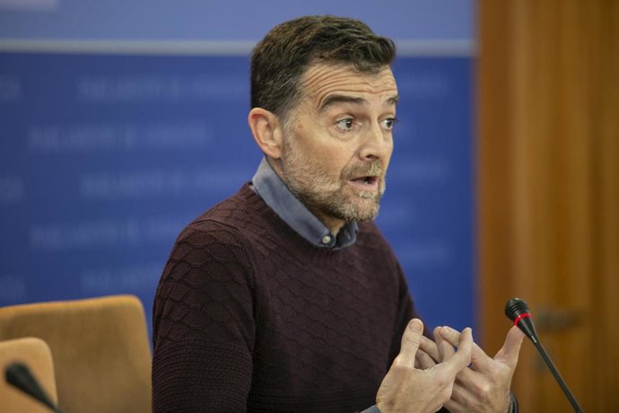 Rueda de prensa del portavoz parlamentario de Adelante Andalucía, Antonio Maíllo