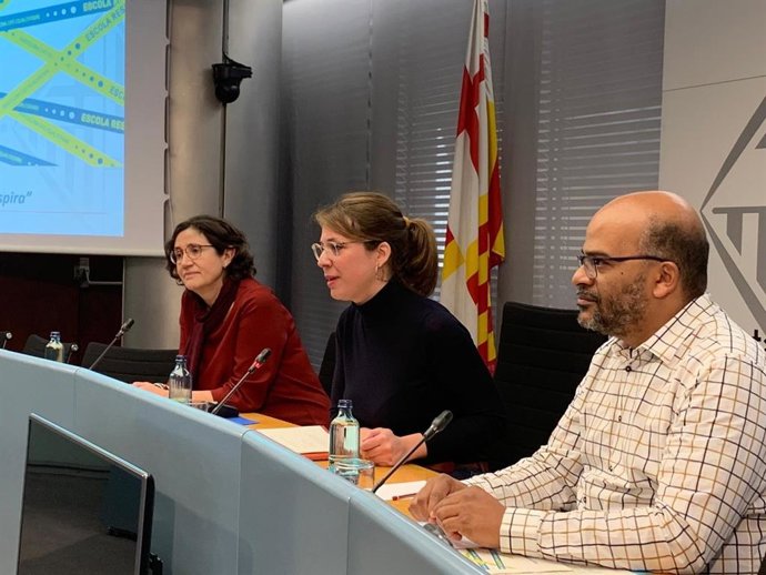 Barcelona crea el programa 'Escola Respira' para mejorar la calidad del aire en 