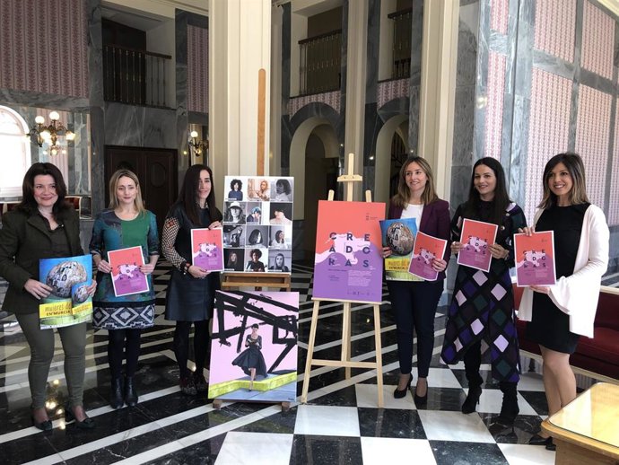 La concejala de Derechos Sociales, Conchita Ruiz presenta el programa de activid