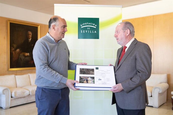 Sevilla.- Proyectan rehabilitar el antiguo puente peatonal de El Madroño sobre e