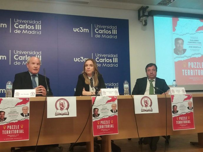 El presidente de la Junta de Extremadura, Guillermo Fernández Vara, y el expresi