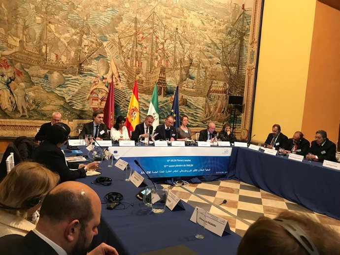 Gamallo en la reunión del Civex