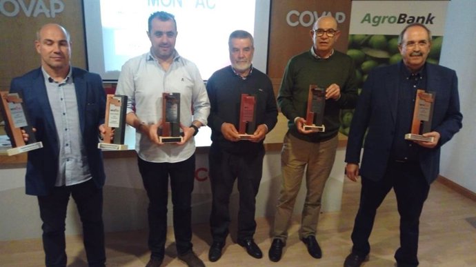 Entrega de premios PronosVac a los mejores analistas del mercado vacuno