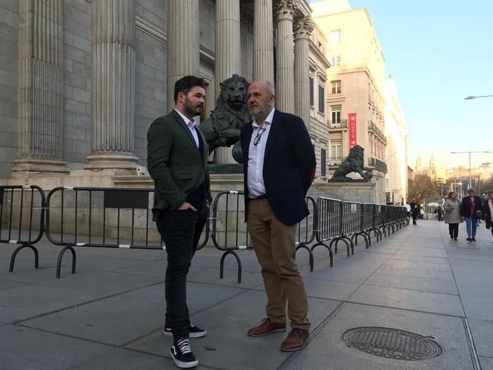 El candidato de MÉS per Mallorca al Parlament, Miquel Ensenyat, con el diputado 