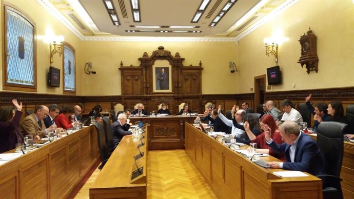 Gijón.- Foro saca adelante la modificación presupuestaria que deriva fondos de l