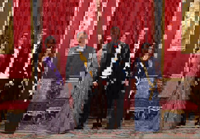 Los Reyes ofrecen en el Palacio Real de Madrid una cena de gala en honor del Presidente del Perú