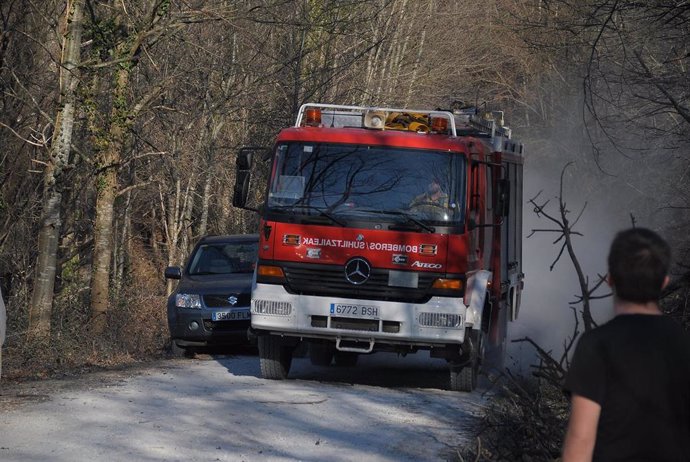 Los bomberos dan por extinguido el incendio de Goizueta