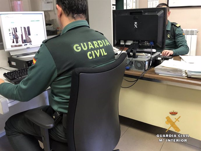 La Guardia Civil denuncia a tres personas en La Rioja por publicitar la venta de