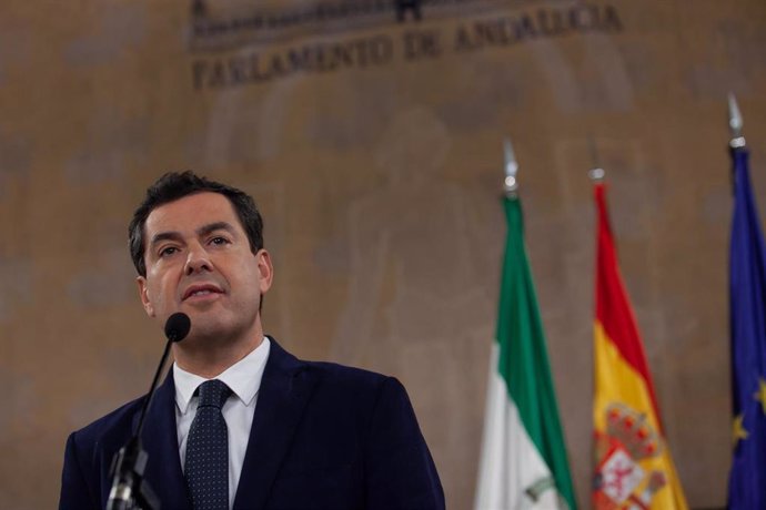 El presidente del PP-A, Juanma Moreno y el líder de Ciudadanos en Andalucía atie