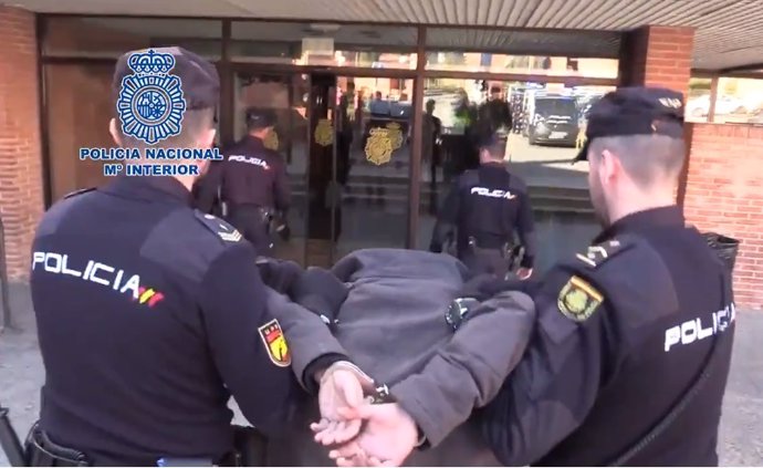 Detenido un hombre de 26 años por descuartizar presuntamente a su madre en Madri