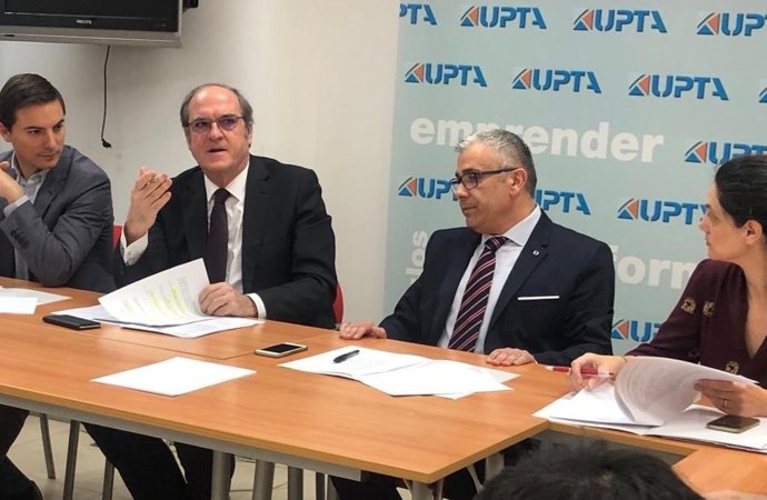 Gabilondo se compromete con los autónomos a elaborar un programa electoral que r