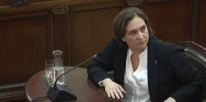 Ada Colau declara com a testimoni en el judici pel procés