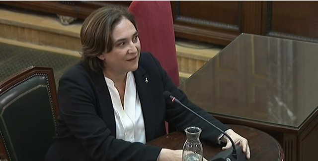 Ada Colau declara com a testimoni en el judici pel procés