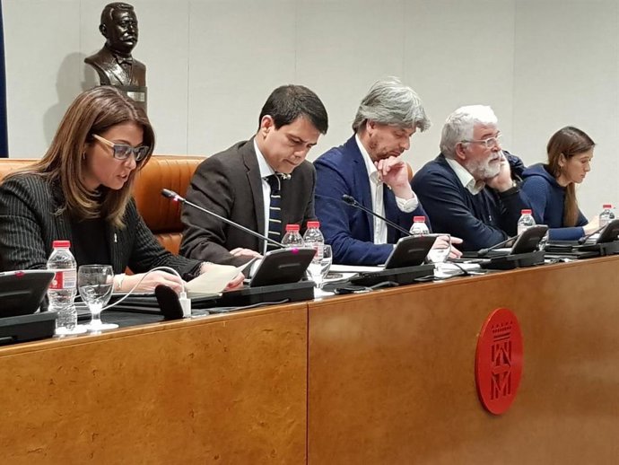 La Diputación de Barcelona acuerda trabajar por unos municipios más paritarios y