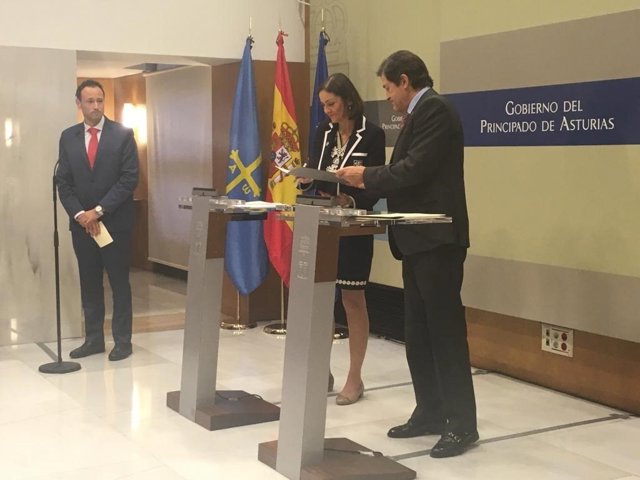 Reyes Maroto y Javier Fernández