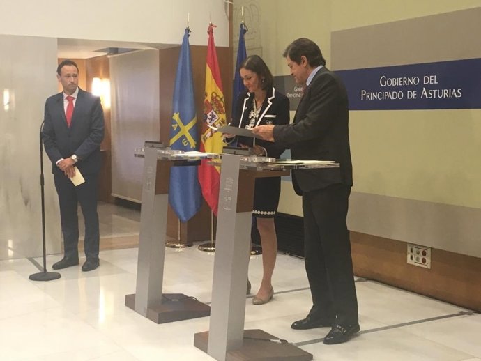 Reyes Maroto y Javier Fernández