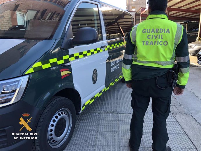 La Guardia Civil ha investigado a un conductor en La Rioja por circular a más de