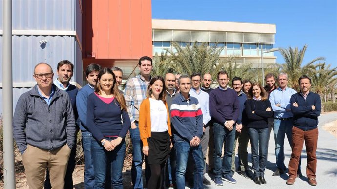 El equipo de la UMH de ingeniería I3E.