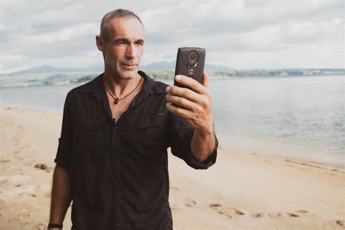 Crosscall presenta Trekker X-4, su nuevo 'smartphone' con cámara de acción 4K