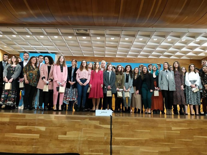 Casi un 70% de mujeres acapara los premios Fin de Carrera 2017 en Galicia, que r