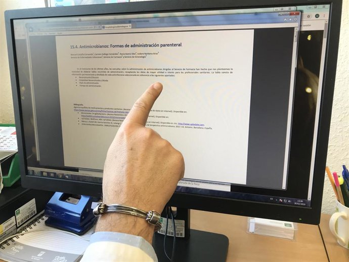 Málaga.- El Hospital Regional reedita su guía antimicrobiana para mejorar la ate